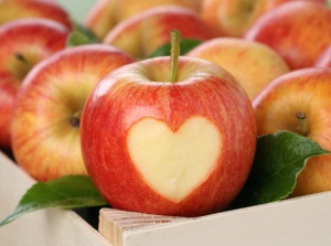 Состав и полезные свойства яблок для масок для лица
