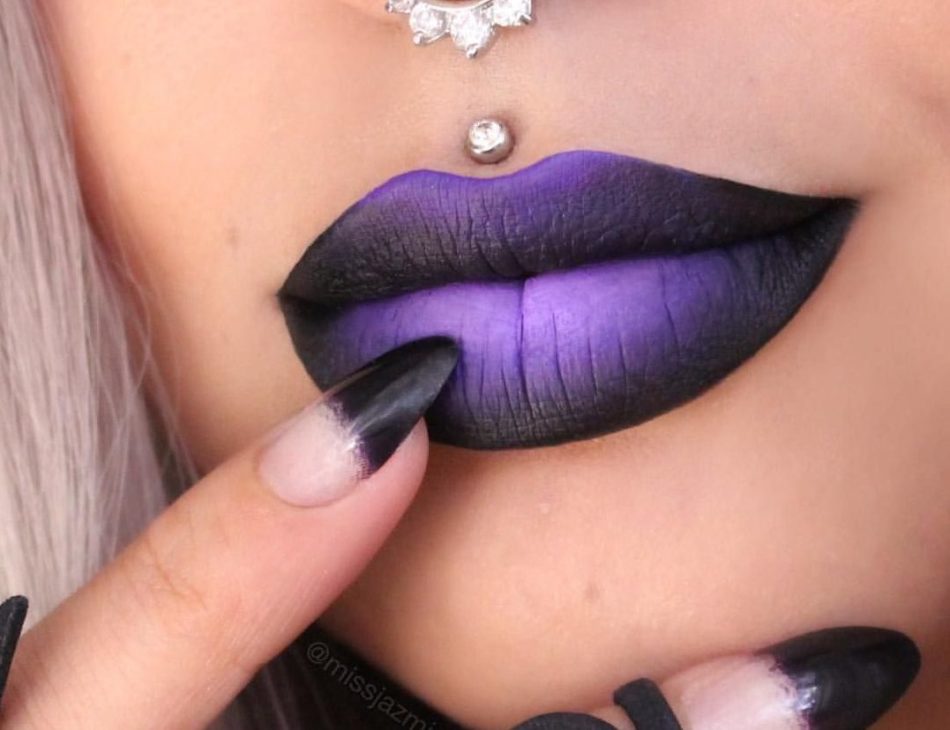 Яркий фиолетовый дизайн губ