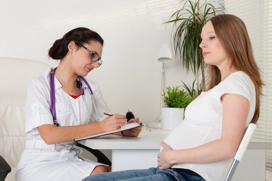 Через сколько дней после зачатия, на каком сроке кровь на хгч покажет беременность?