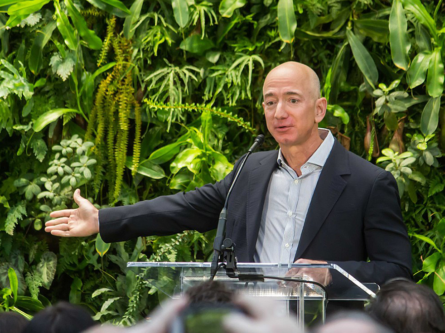 Рот Джеффа Безоса идеален по всем параметрам физиогномики. Jeff Bezos Seattle City Council / wikipedia.org