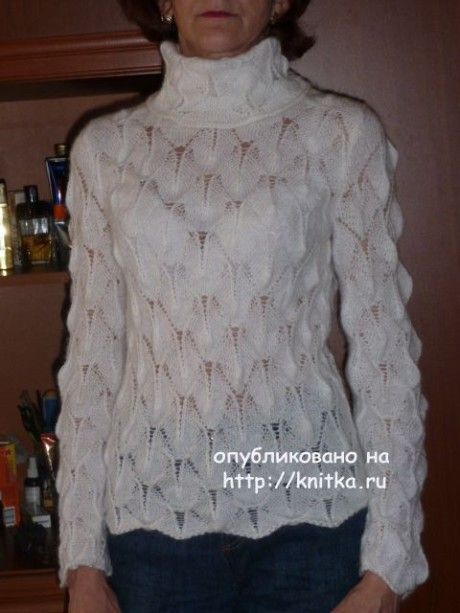Женский ажурный свитер спицами. Работа Марины Ефименко. Вязание спицами.