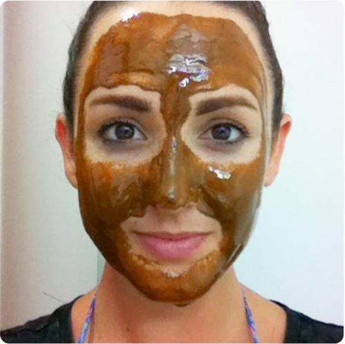 Как сделать маску для лица из алоэ и меда. Пять рецептов масок для лица с алоэ и медом