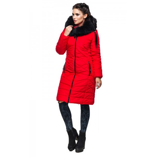 Зимняя красная куртка