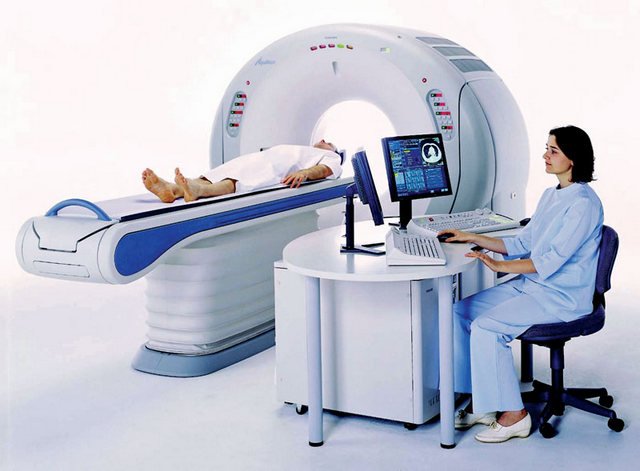 Компьютерная томография поможет определить первичные признаки рака позвоночника